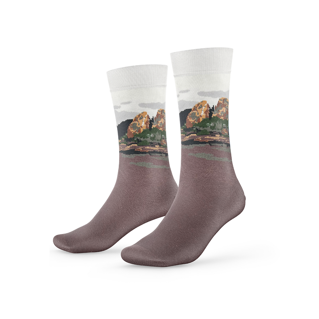 Broken Heart Rock Socken