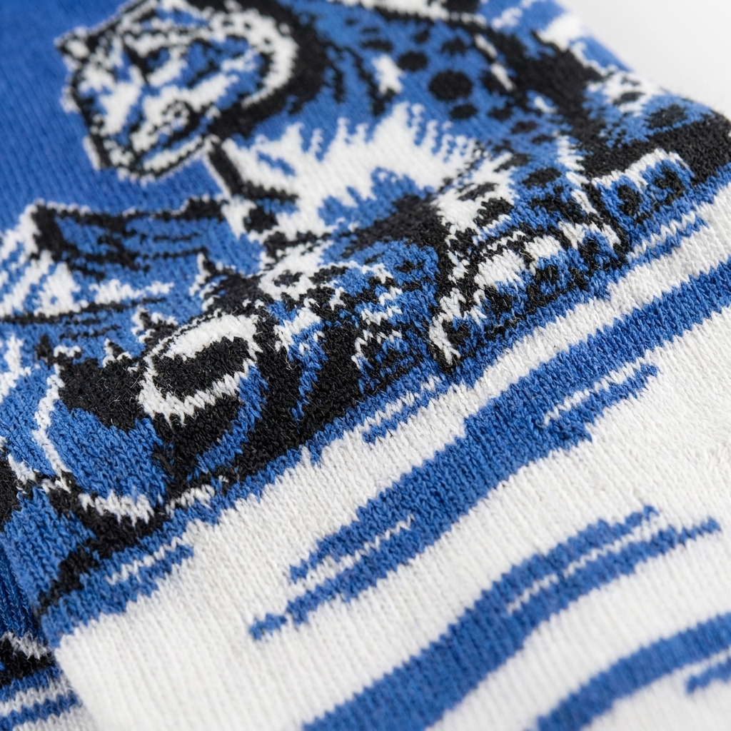 Schneeleopard Socken